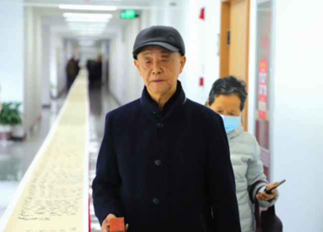 特殊的笔记，陈洪标用两幅百米书法长卷礼赞建党百年