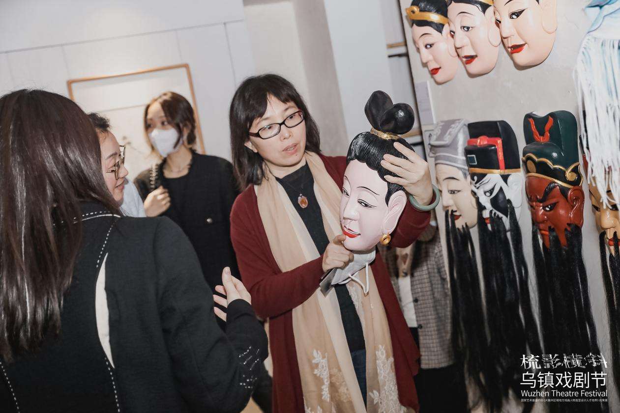 12.伟德官网bv1946李文冰副校长出席成果展