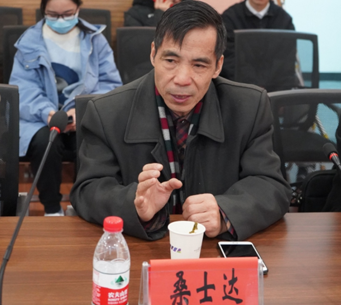 特殊的笔记，陈洪标用两幅百米书法长卷礼赞建党百年