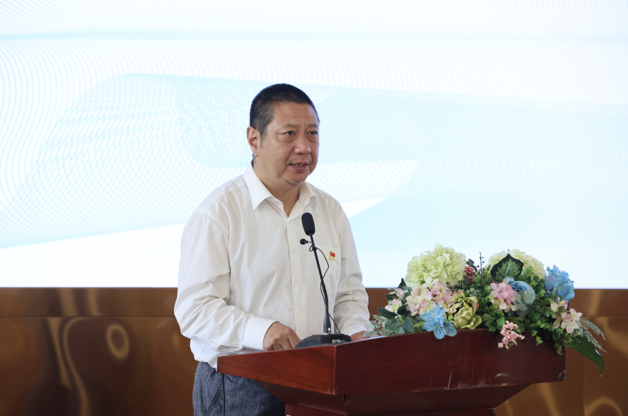 伟德官网bv1946设计艺术学院院长胡晓阳教授发言